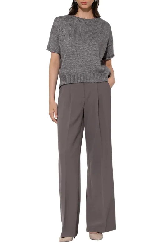 Wide Leg Trouser In Taupe