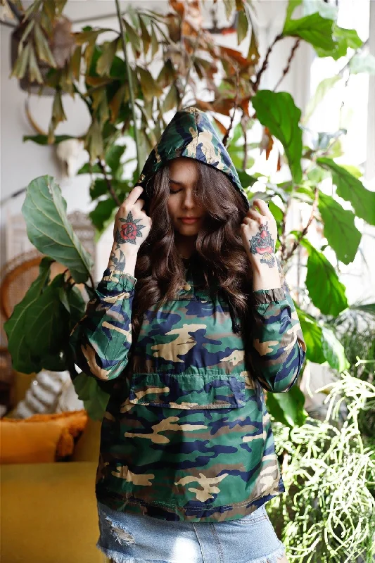 Olive Camo Lightweight Hooded Anorak Jacket /2-2-2 Vacation