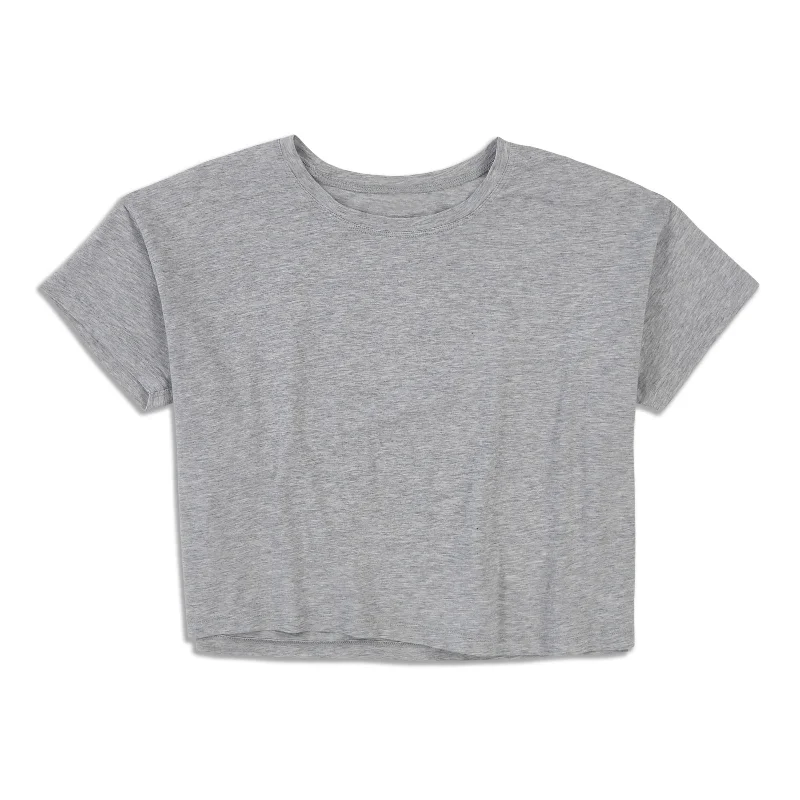 Cates Crop Tee - Resale Feminine Women's Style 
