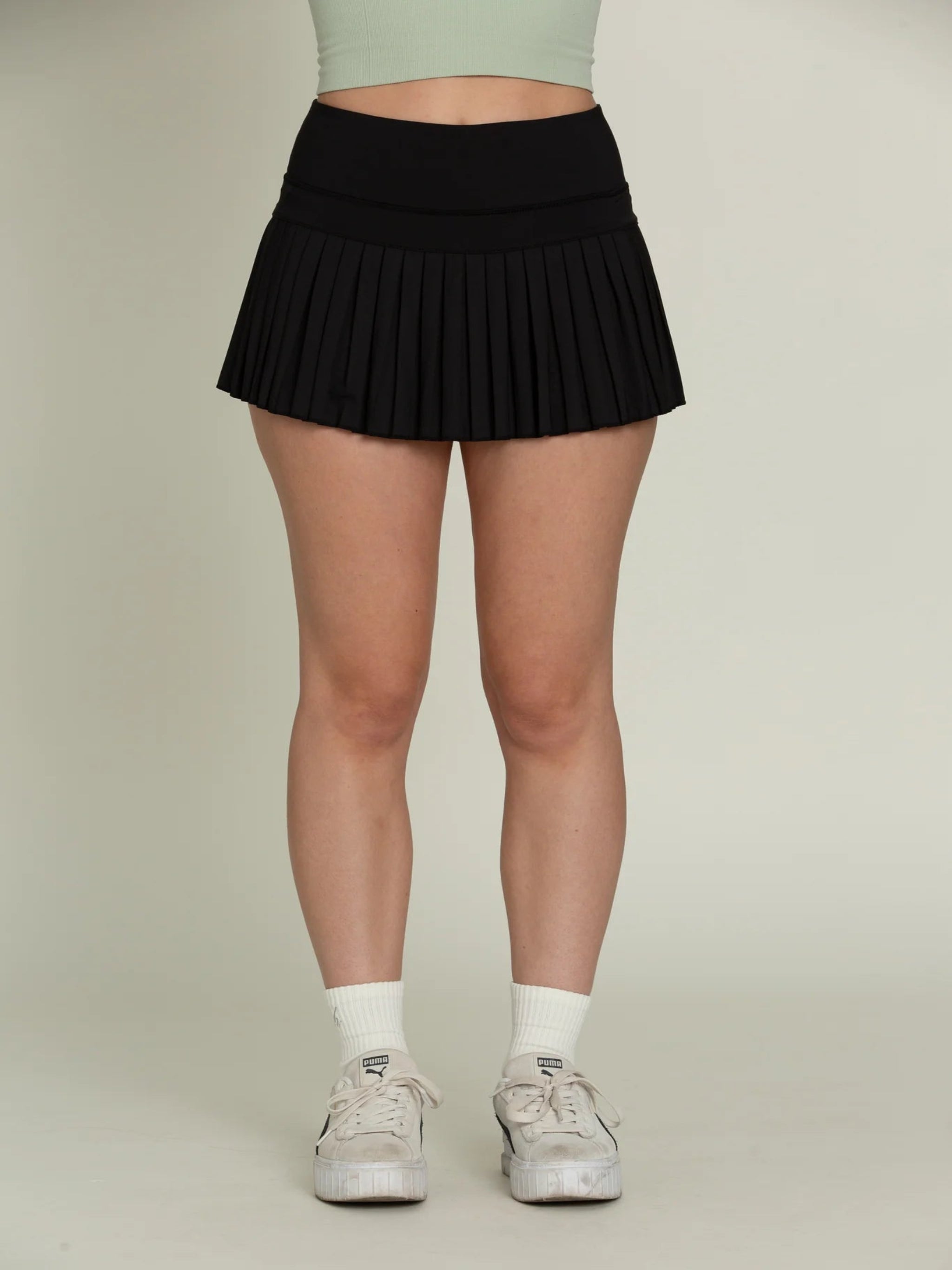 Gold Hinge Pleated Tennis Skirt - Black Sporty Women's Tennis