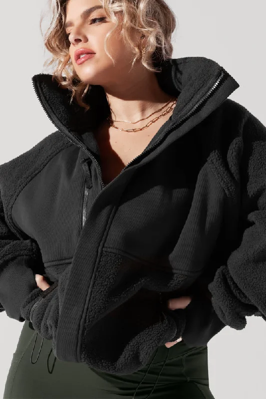 Find Your Inner Fleece Jacket - Charcoal Dynamic Women's High - energy