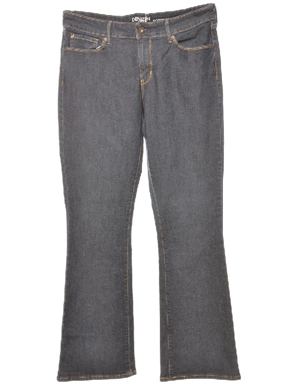 Boot Cut Levi's Dark Wash Jeans - W32 L31 purpose