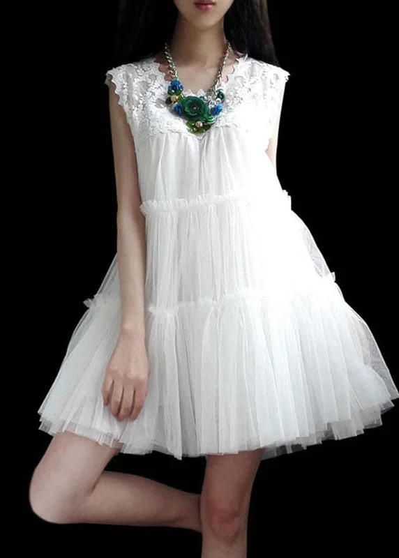 Classy White Lace Patchwork Ruffled Tulle Dresses Sleeveless Country