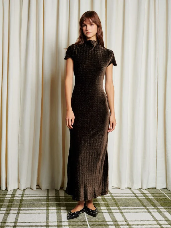 Vaila Velvet Maxi Dress Street